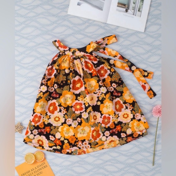 Floral Halter Top - Picture 3 of 5